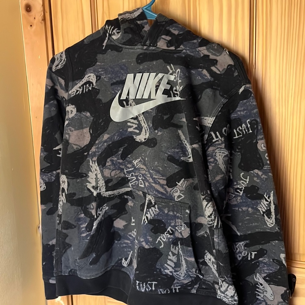 boys nike hoodie, gray camo & just do it design